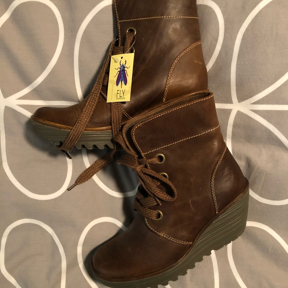 NWT FLY LONDON WEDGE BOOTS BROWN SZ 38/7.5 US